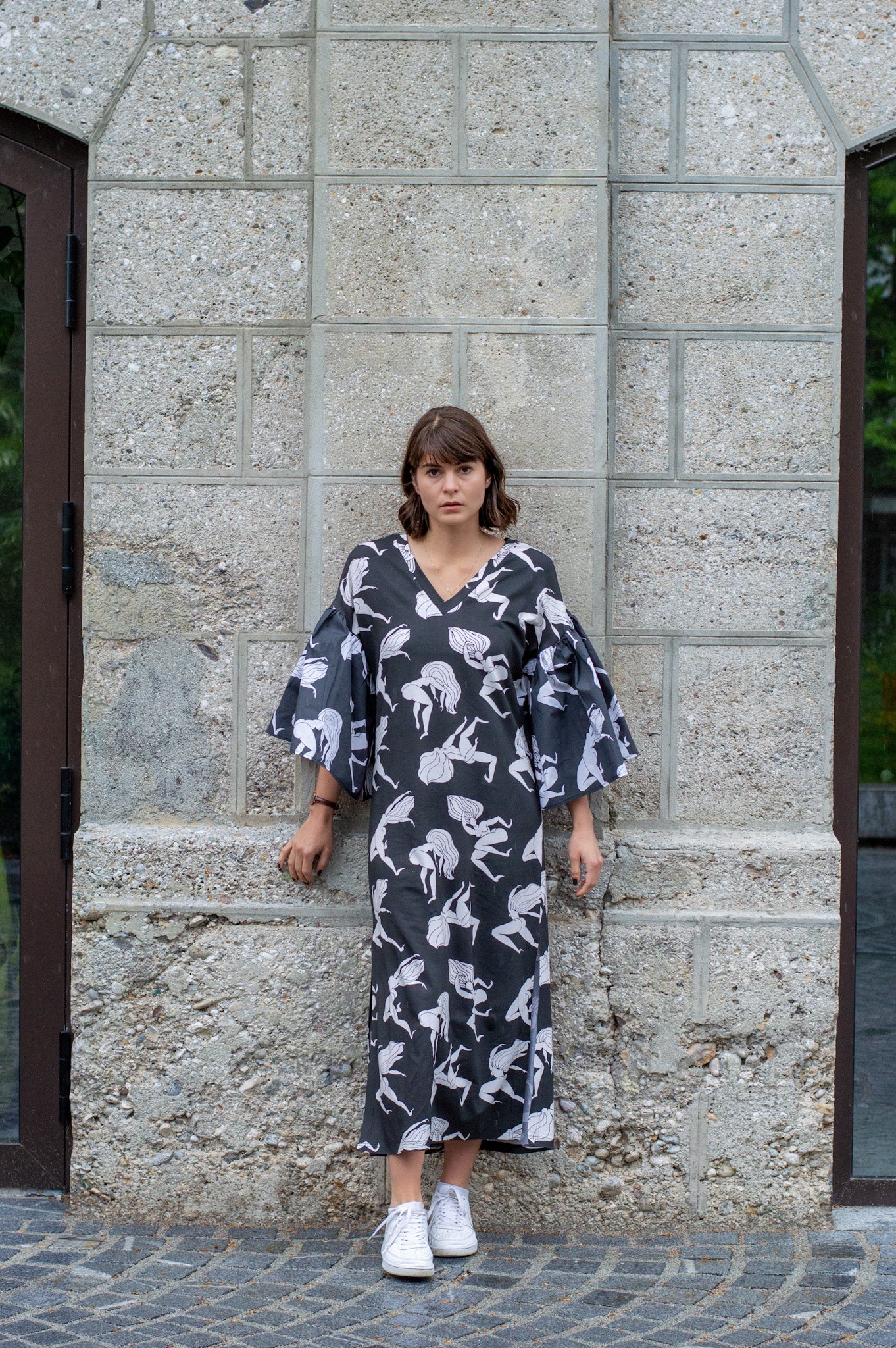 Long jersey dress with ruffle sleeves Krivopetnice 