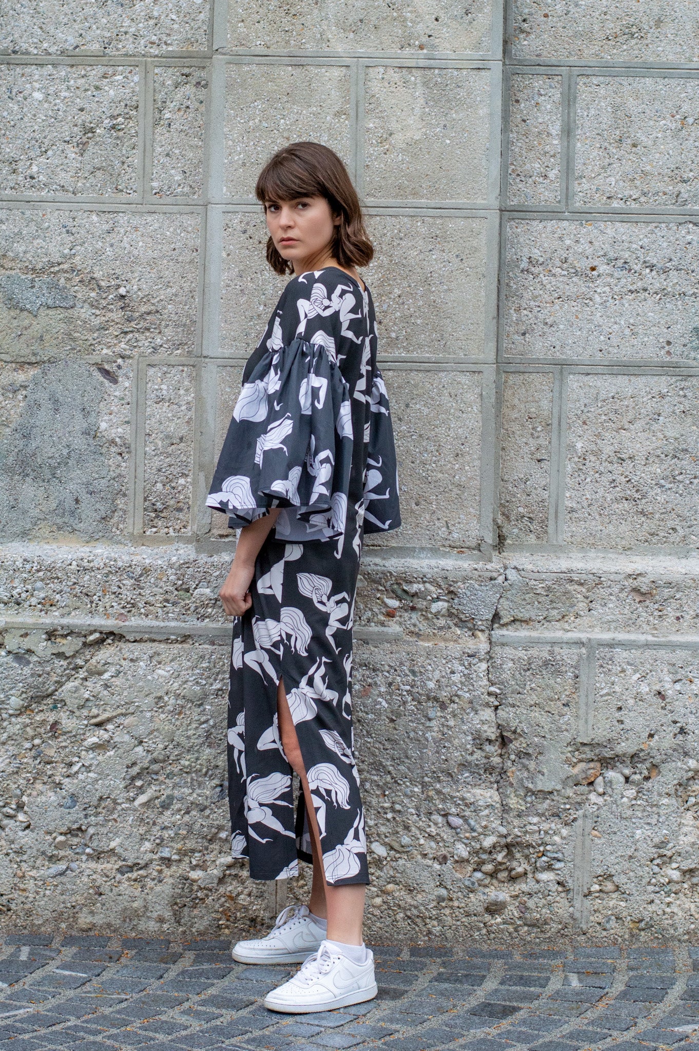 Long jersey dress with ruffle sleeves Krivopetnice 