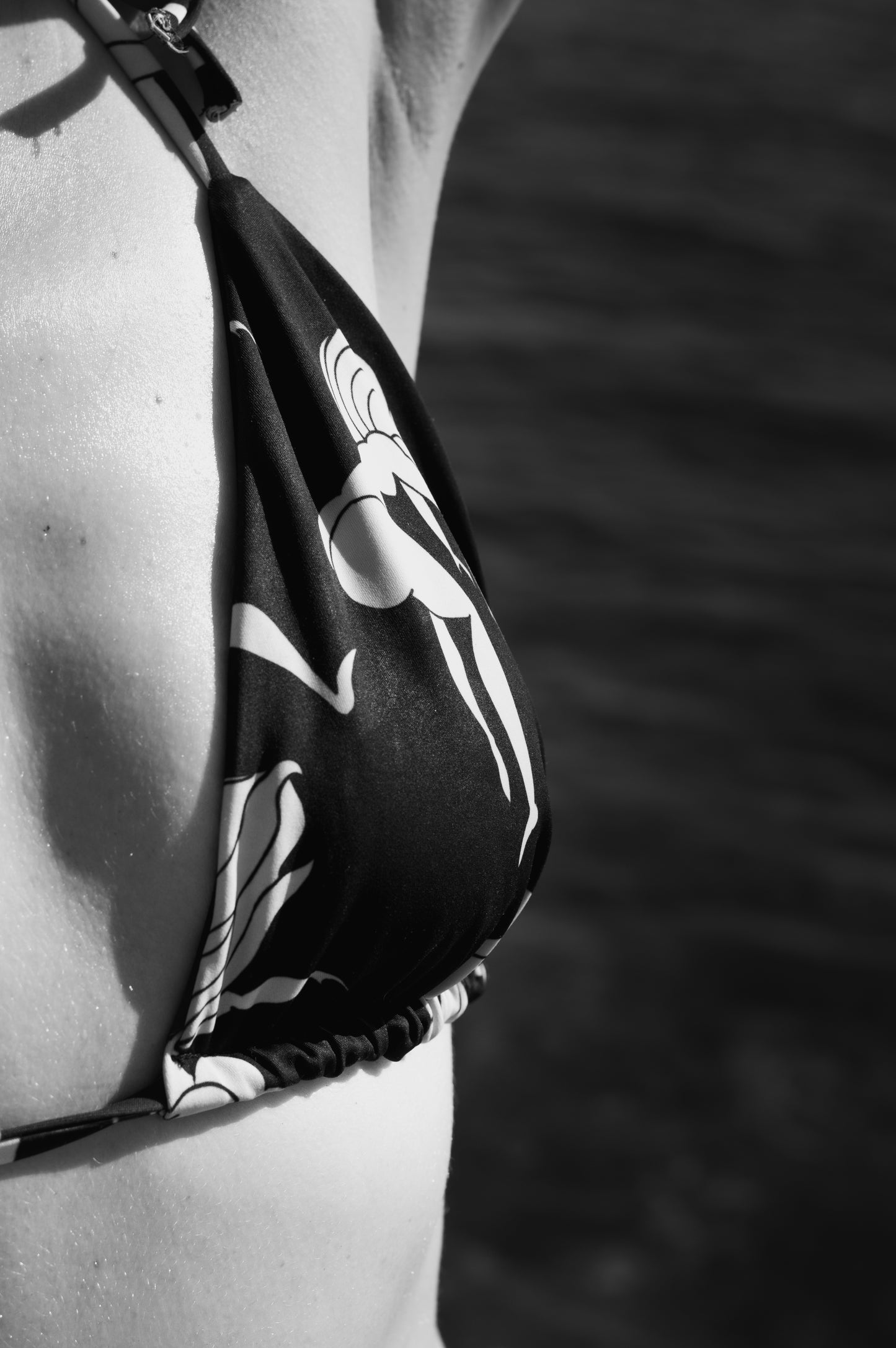 Bikini kopalke Krivopetnice črne