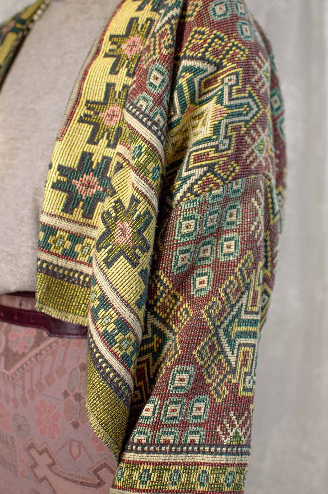 Artisanal zelena jakna iz tapiserije Helena