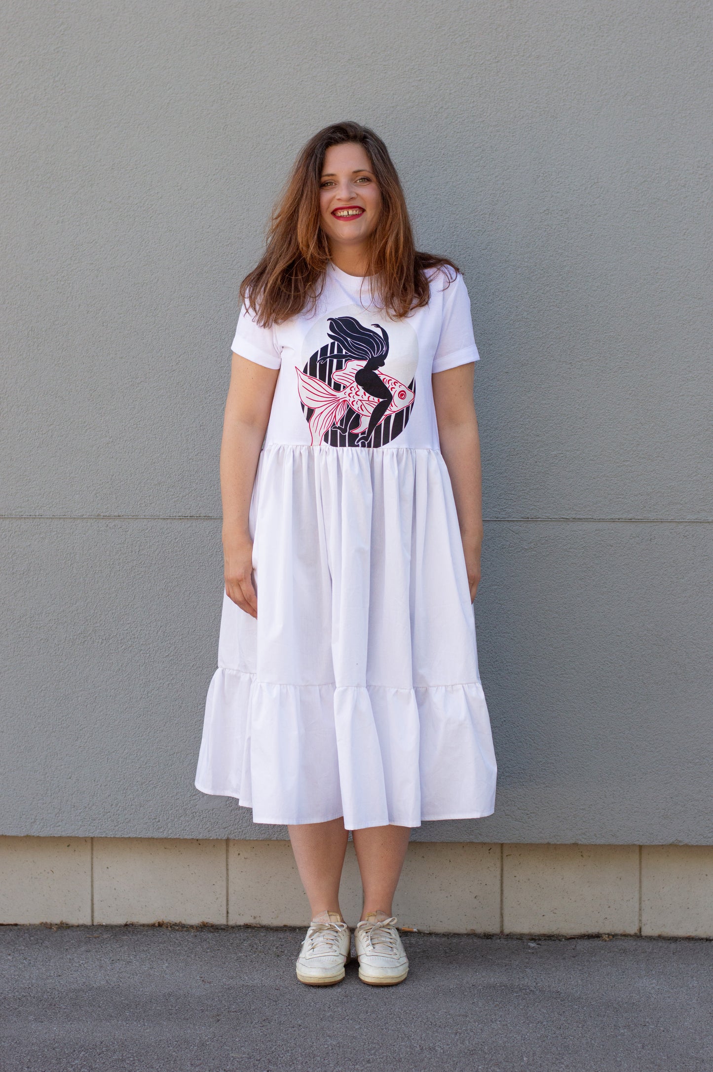 T-shirt ruffle dress On a Fish 