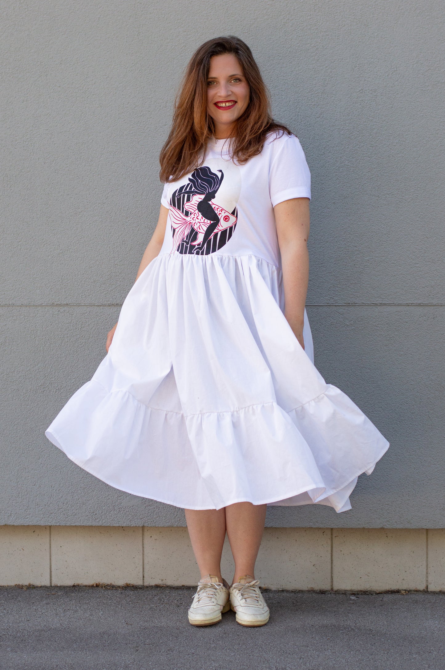 T-shirt ruffle dress On a Fish 