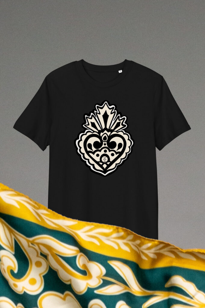 Organic cotton unisex fit t-shirt with heart print JKH identity